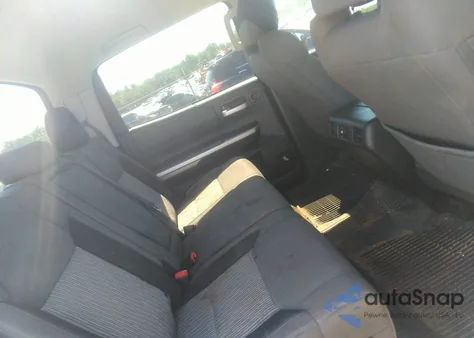 2017 Toyota Tundra Sr5 5.7L V8 из США, поврежденный, VIN 5TFEW5F15HX227544